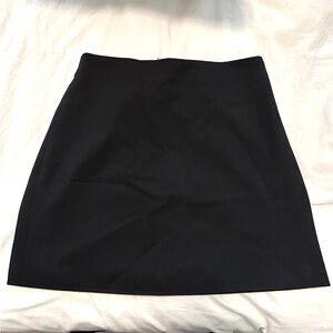 NWOT black H&M mini skirt